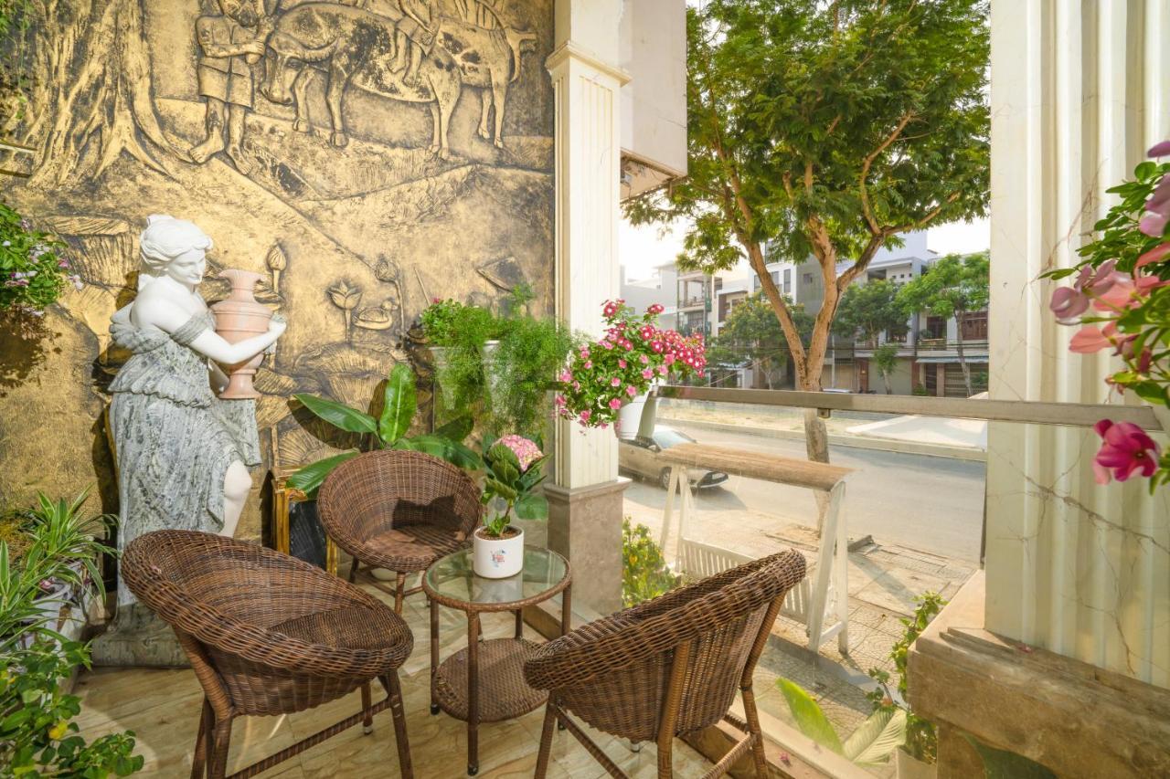Titan Hotel Da Nang Exterior foto