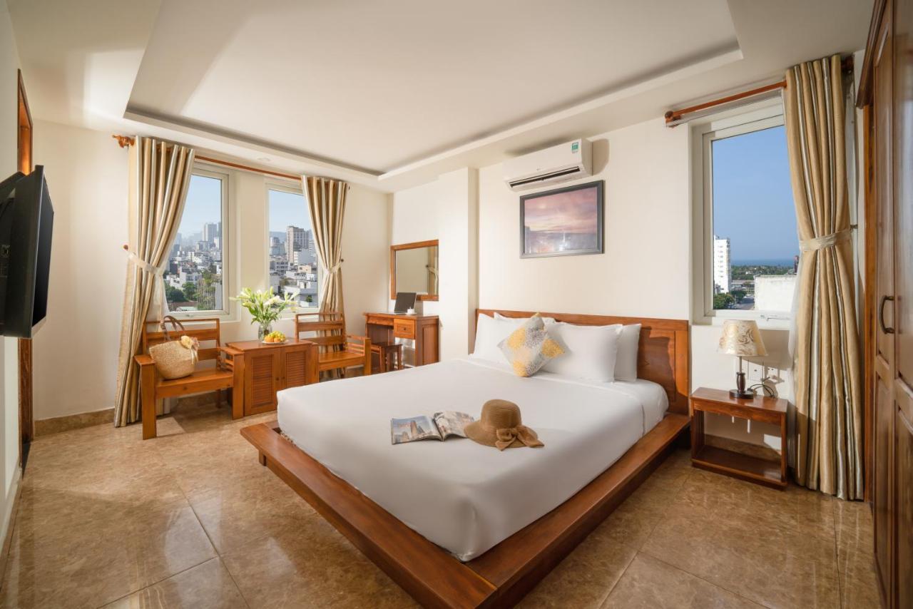 Titan Hotel Da Nang Exterior foto