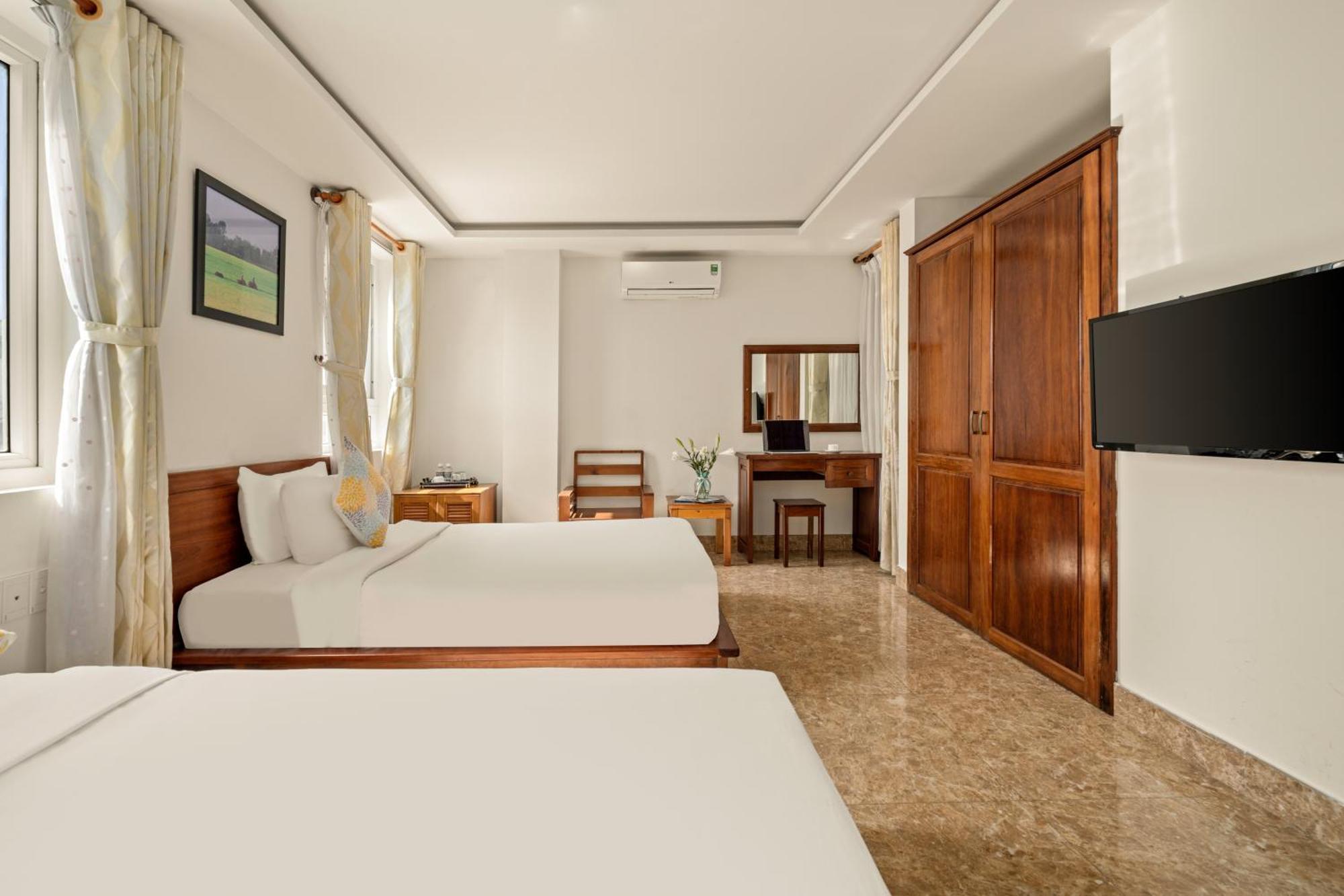 Titan Hotel Da Nang Exterior foto